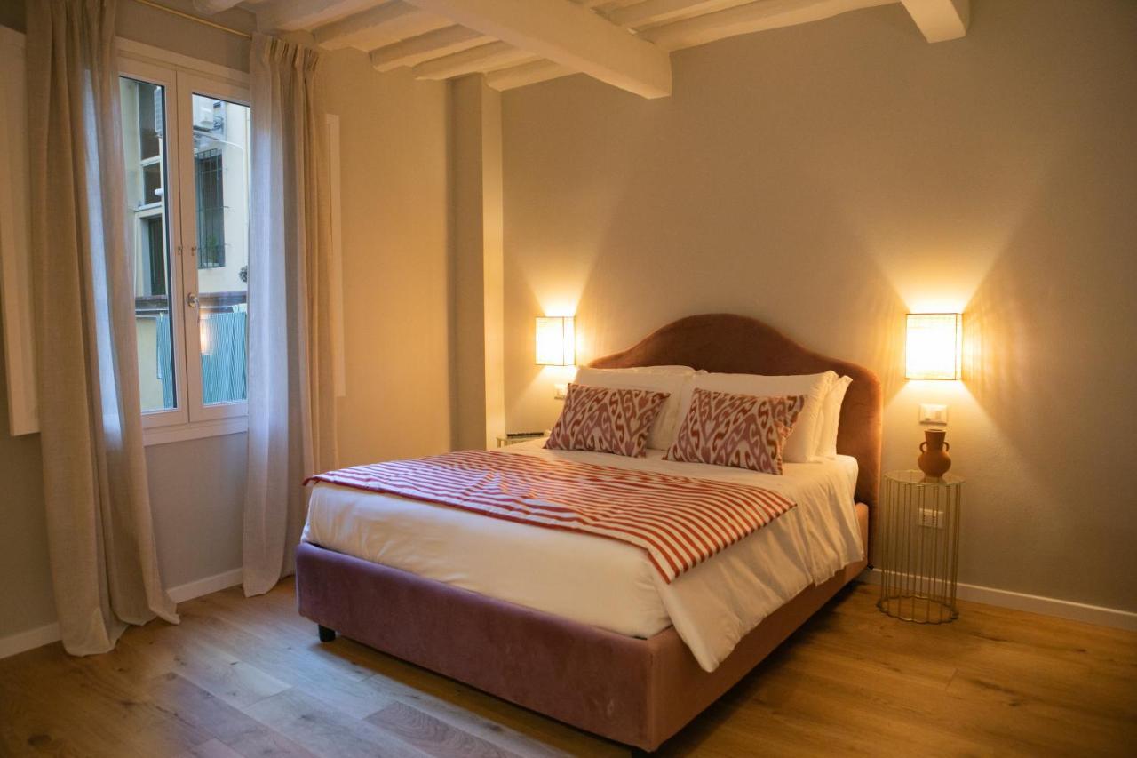 Lunaria Suites - Fyodor Dostoyevsky'S House Firenze Kültér fotó
